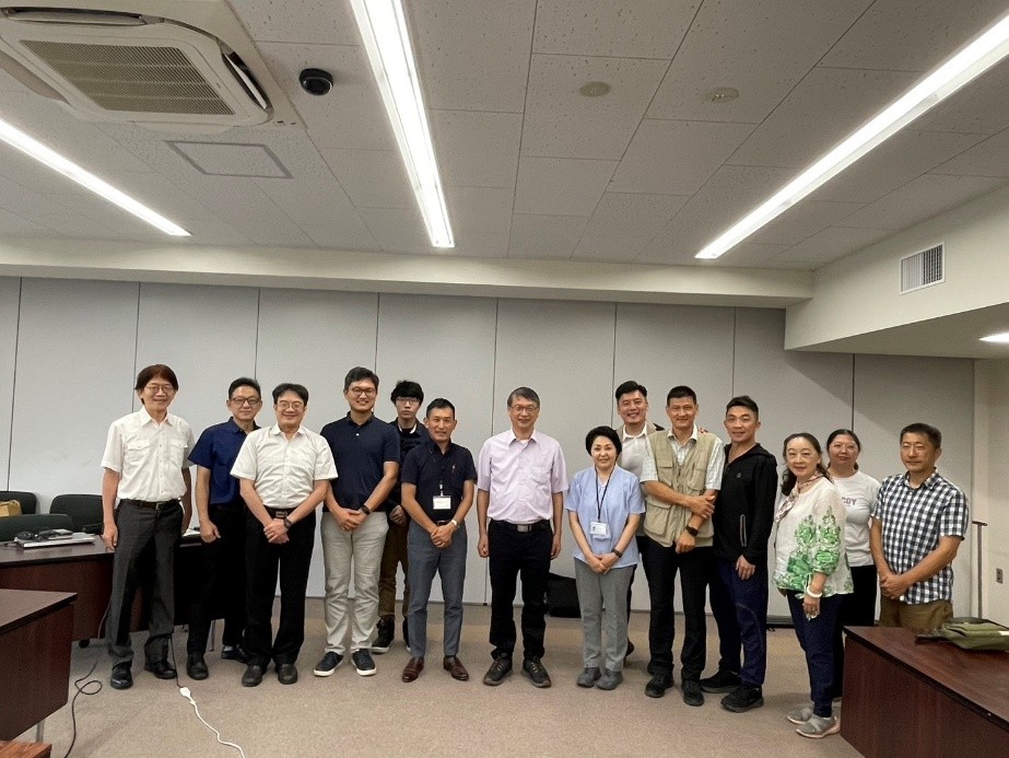 圖 川越市役所與立教大學師長交流後合影